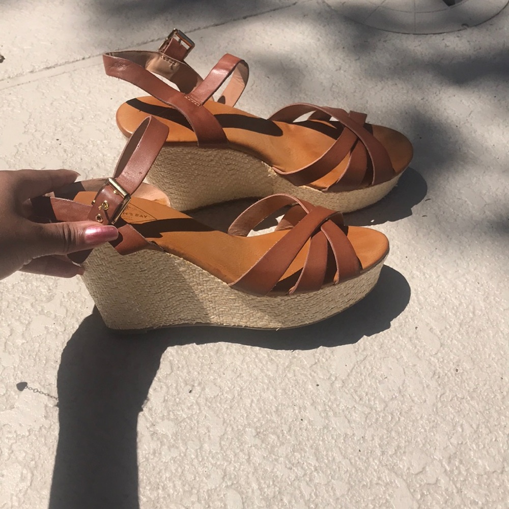 🌸St.Johns bay vegan leather wedges